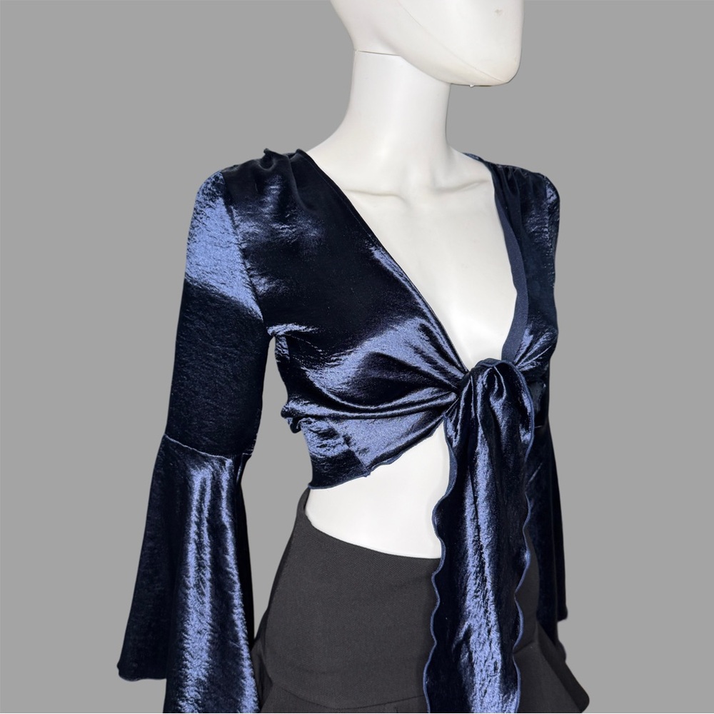 Metallic‎ Navy Satin Tie-Front Blouse With Flare Sleeves - Picture 3 of 6